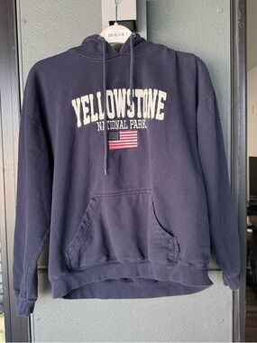Yellowstone National Park Embroidered Navy Hoodie Sweatshirt